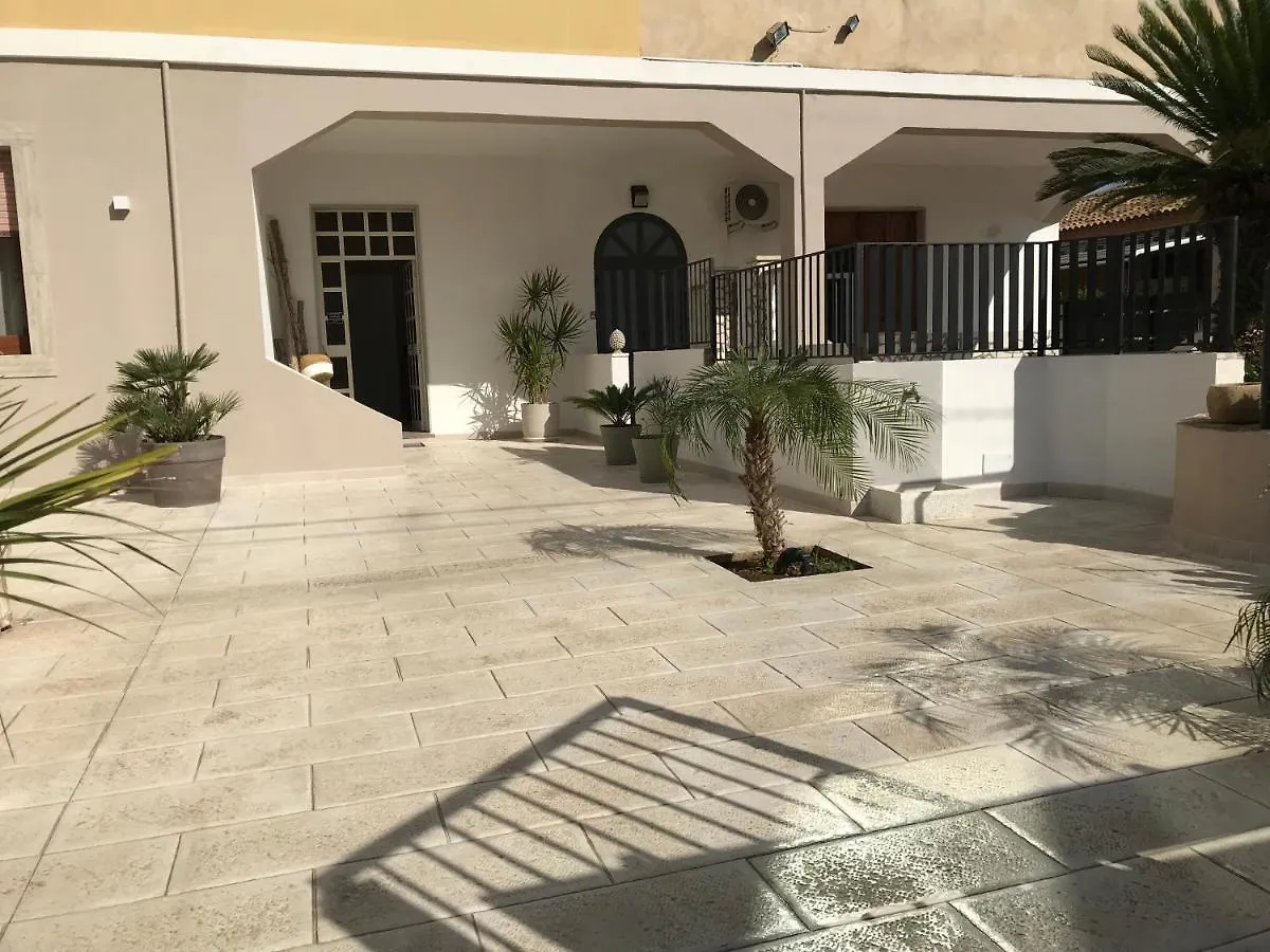 Scogliera Apartments Avola