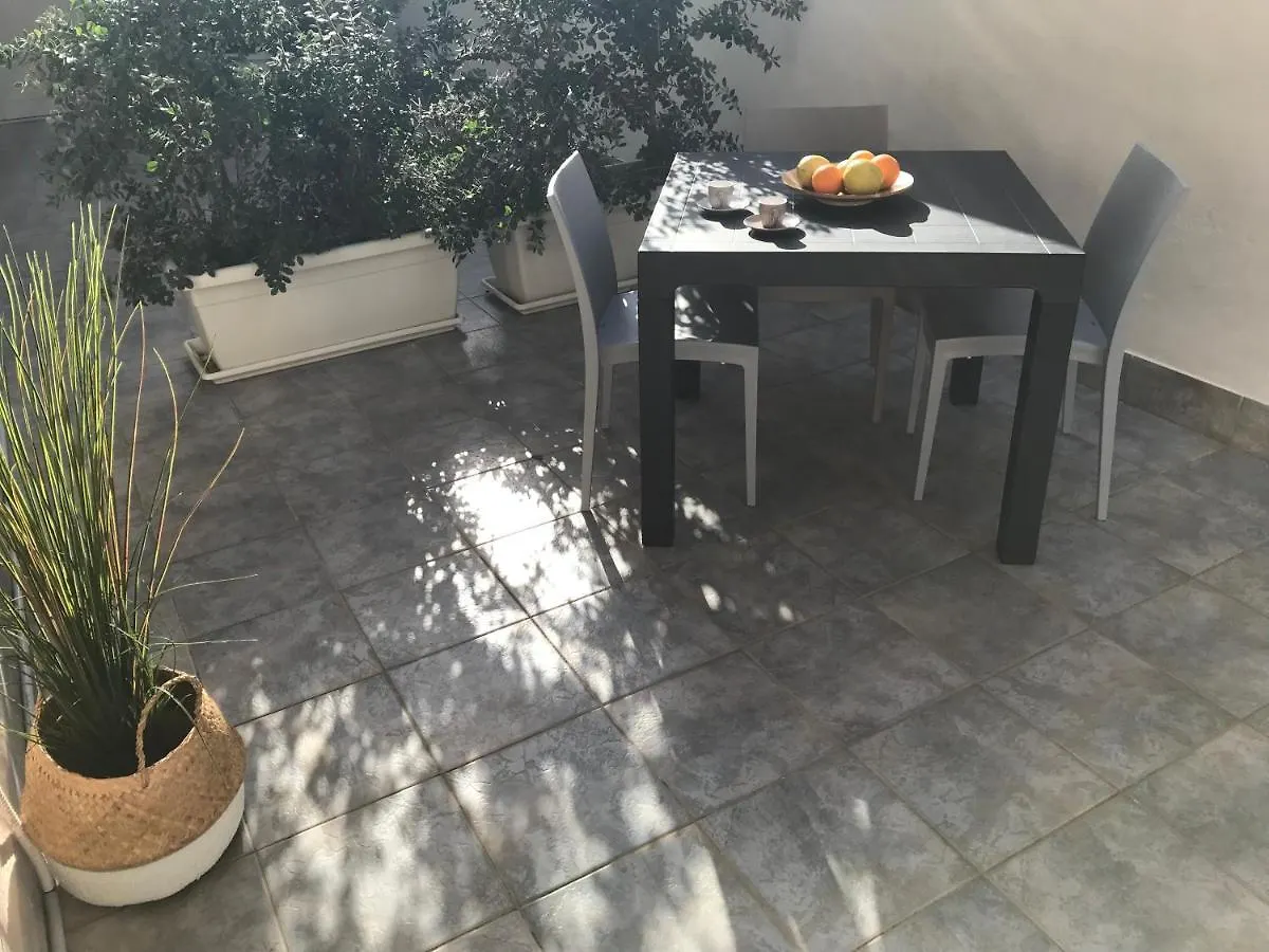 Scogliera Apartments Avola 0*,